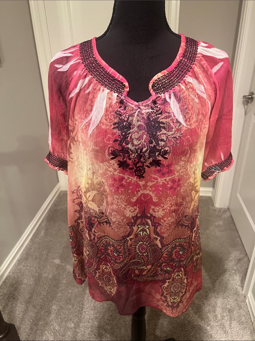 NY Collection Multicolor Pink Gradient Embroidered Tunic